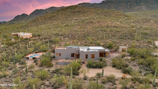 6615 W Sweetwater Dr, Tucson, AZ 85745