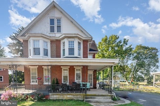 3305 Market St, Camp Hill, PA 17011