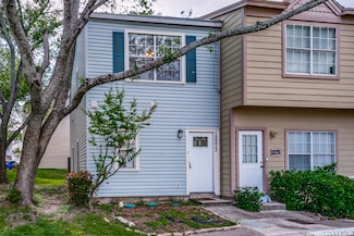 12273 Apricot Dr, San Antonio, TX 78247