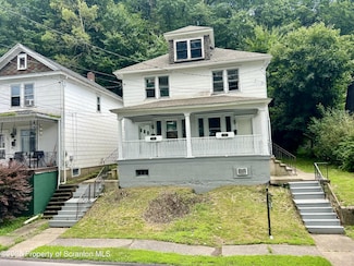 133 Newport St, Glen Lyon, PA 18617
