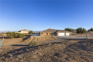 6797 Blue Rose Ln, Oak Hills, CA 92344