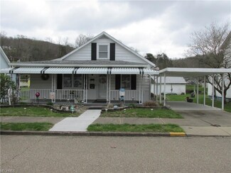 808 5th St, Saint Marys, WV 26170
