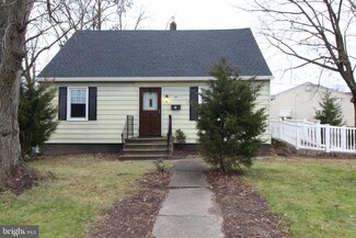 1 Locust Rd, Bordentown, NJ 08505