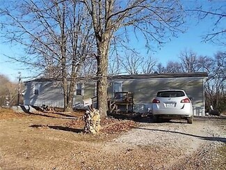 445 Oakridge Rd, Seligman, MO 65745