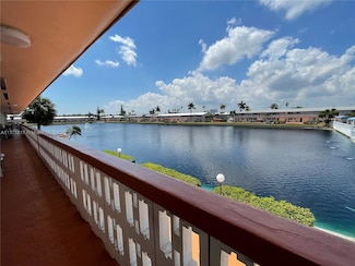 800 SW 10th Terrace Unit 17T, Hallandale Beach, FL 33009