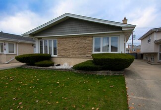 8304 W Maple Ave, Norridge, IL 60706