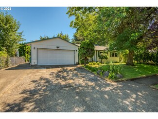 954 NE 198th Ave, Portland, OR 97230