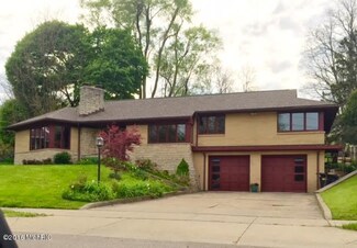 113 Plymouth Ave NE, Grand Rapids, MI 49503