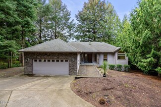 550 Fairway Dr, Gleneden Beach, OR 97388