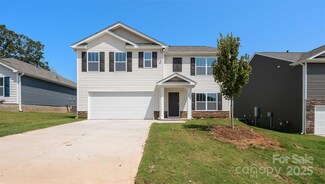 155 Callie River Ct, Clyde, NC 28721
