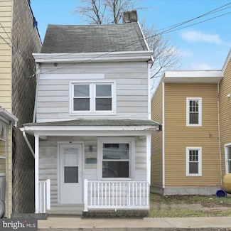 234 N Nicholas St, Saint Clair, PA 17970