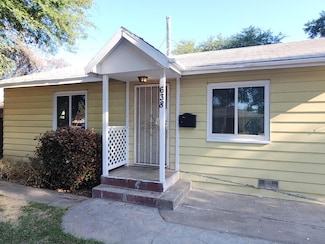 638 W Simpson Ave, Fresno, CA 93705