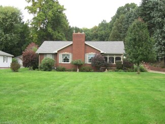 10659 Lincoln St SE, East Canton, OH 44730