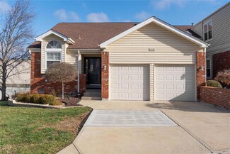 1938 Bennington Common Dr, Saint Louis, MO 63146