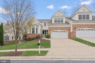 818 Hidden Bluff Cir, Catonsville, MD 21228