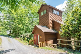 119 Hikers Challenge Rd, Davis, WV 26260
