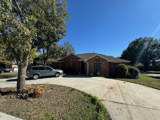 600 N Chattey Rd, Desoto, TX 75115