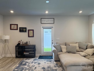 1001 Mclaren Cir, Fort Walton Beach, FL 32547