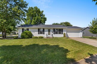 1407 Greenridge Dr, Urbana, IL 61802