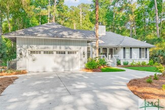 2 Old Hickory Ln, Savannah, GA 31411