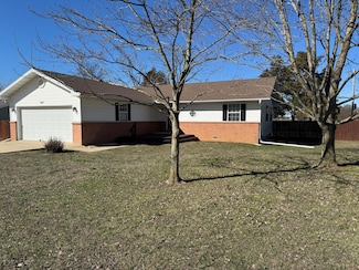 21019 Betty Blvd, Cassville, MO 65625