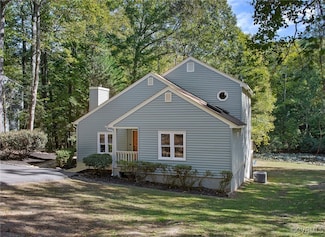 1007 Mansfield Crossing Rd, North Chesterfield, VA 23236