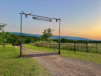 35871 Blackfork Trail, Mena, AR 71953