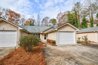3955 Hidden Hollow Dr, Gainesville, GA 30506