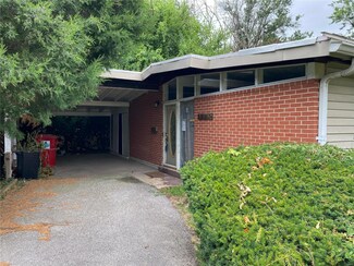 8435 Midwood Ave, Saint Louis, MO 63134
