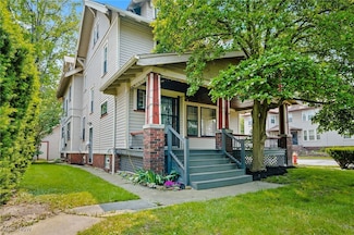 1521 Lincoln Ave, Lakewood, OH 44107