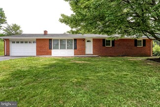 60 Grandview Rd, Hummelstown, PA 17036