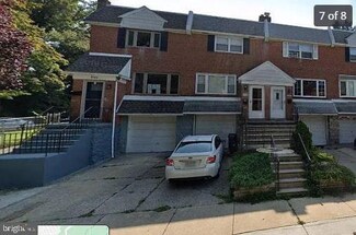 5302 Vicaris St, Philadelphia, PA 19128