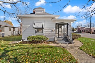 228 S Oak St, Clarksville, IN 47129