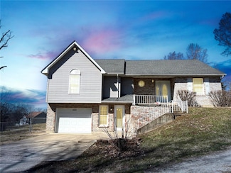 9606 Drawbridge Ln, Hillsboro, MO 63050