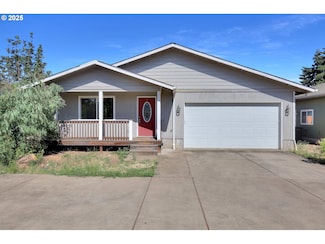 1633 S St, Springfield, OR 97477
