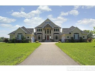 8810 8810 Vernon St, Greenfield, MN 55373