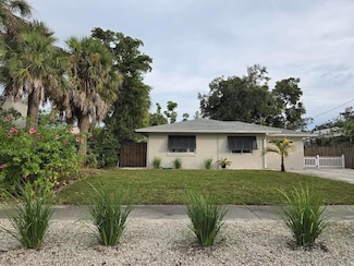 1057 22nd St, Sarasota, FL 34234