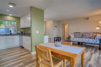 303 Cherry Hills Ln, Azusa, CA 91702