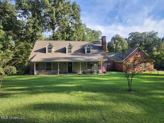 203 Traceway Dr, Natchez, MS 39120