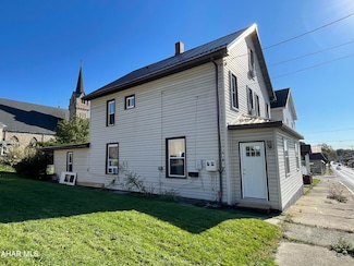 419-421 2nd St, Cresson, PA 16630