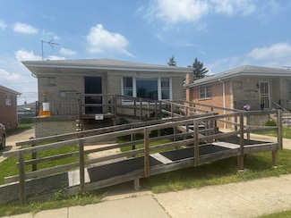 512 Yates Ave, Calumet City, IL 60409