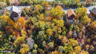 4009-4010 Starr Ridge Dr, Sevierville, TN 37876