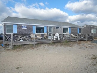2 Leeward Ln, West Dennis, MA 02670