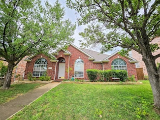 1412 Meadow Dr, Irving, TX 75063