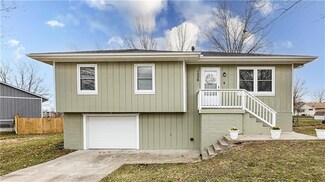 1530 Lawndale Ave, Pleasant Hill, MO 64080