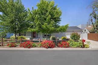 2251 Tulip Way, Sacramento, CA 95821
