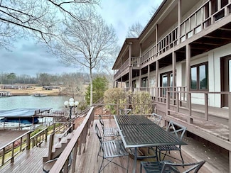 120 Johnson Dr, Florence, AL 35634