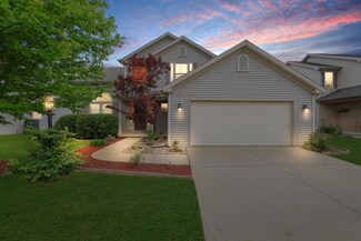 305 Gentian, Savoy, IL 61874