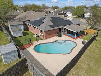1008 Miles Ave, Burleson, TX 76028