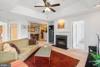 11020 Folksie Ct Unit 301, Manassas, VA 20109